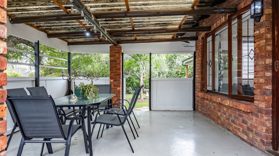 3 Bedroom Property for Sale in Bowtie Western Cape